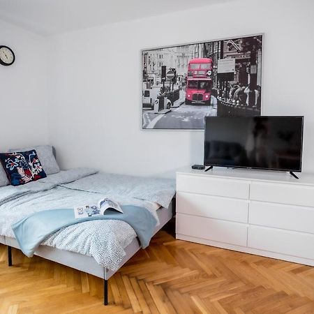 Superapart Plac Dabrowskiego 12 Varsovia Exterior foto